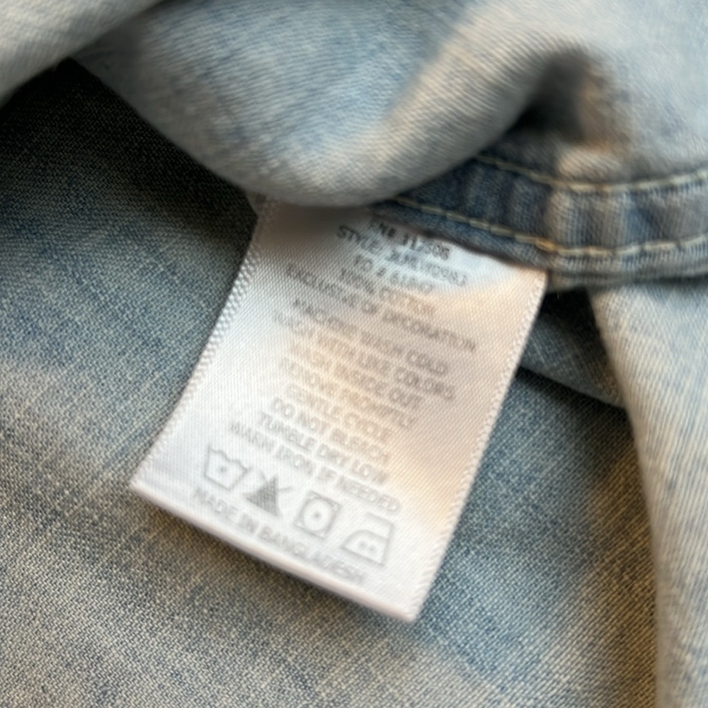 Levi’s Denim Blue Button Down Shirt - image 5